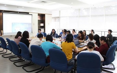 我館赴湖北經(jīng)濟(jì)學(xué)院圖書館交流調(diào)研