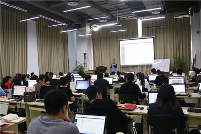 淘寶攝影培訓機構(gòu)-樂清淘寶攝影培訓-推易在線教育-服務好